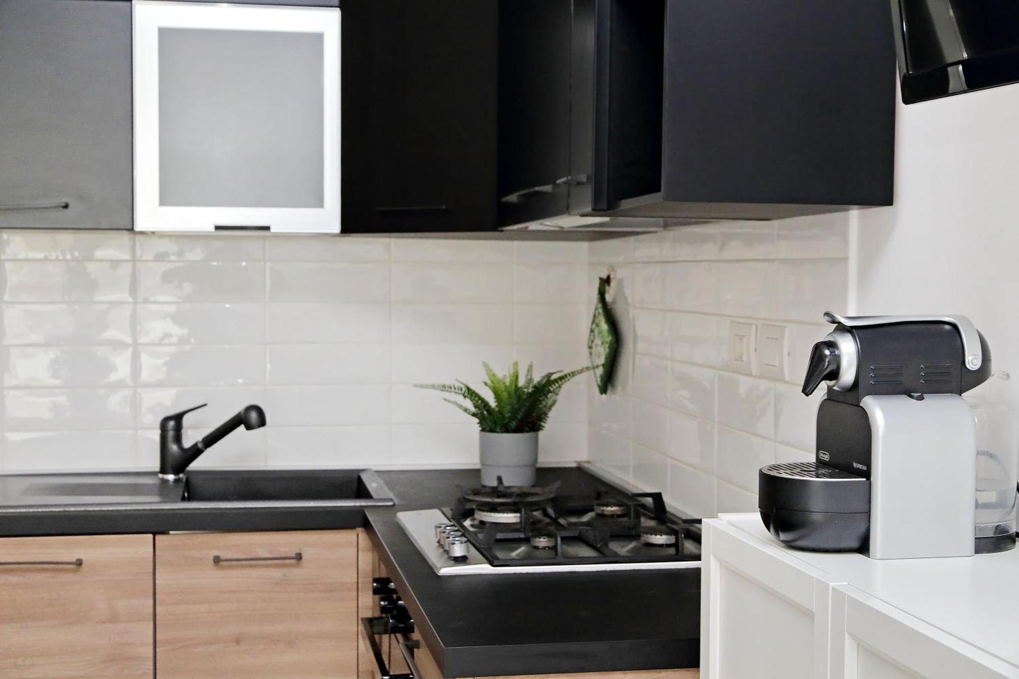 Comodo Con Terrazzo, Vicino Gemelli Lägenhet *
