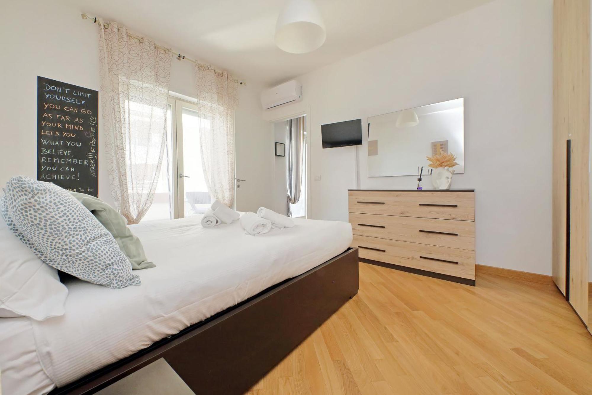 Lägenhet Comodo Con Terrazzo, Vicino Gemelli Rom