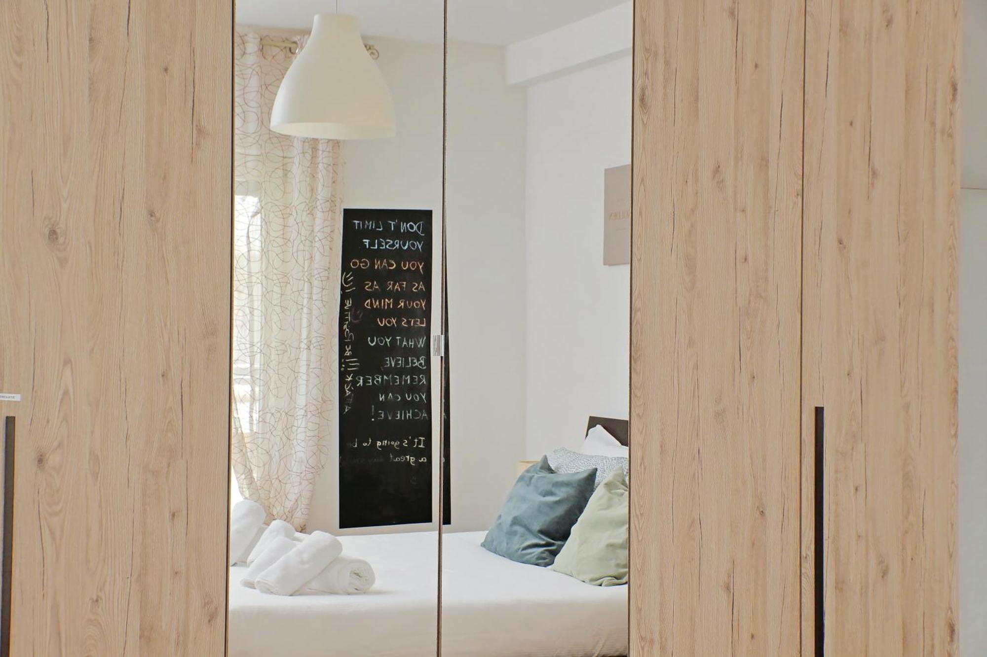 Comodo Con Terrazzo, Vicino Gemelli * Rom